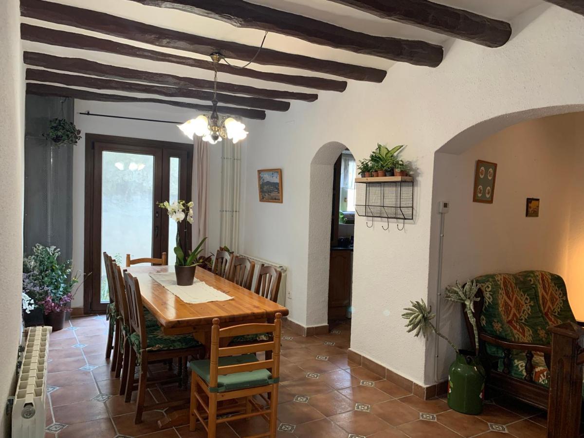 Vive La Vida Rural: En Les Piles. Niu Rural, S.l. Ferienhaus Les Piles